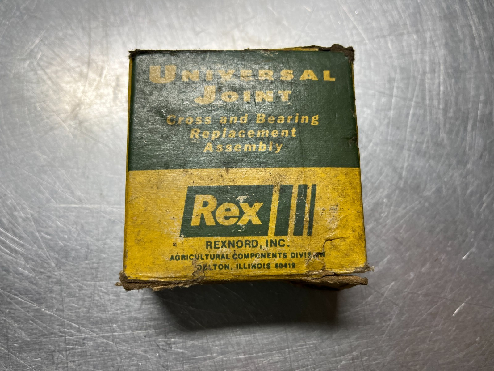 AE23716 John Deere U Joint Cross BEARING 0883-40