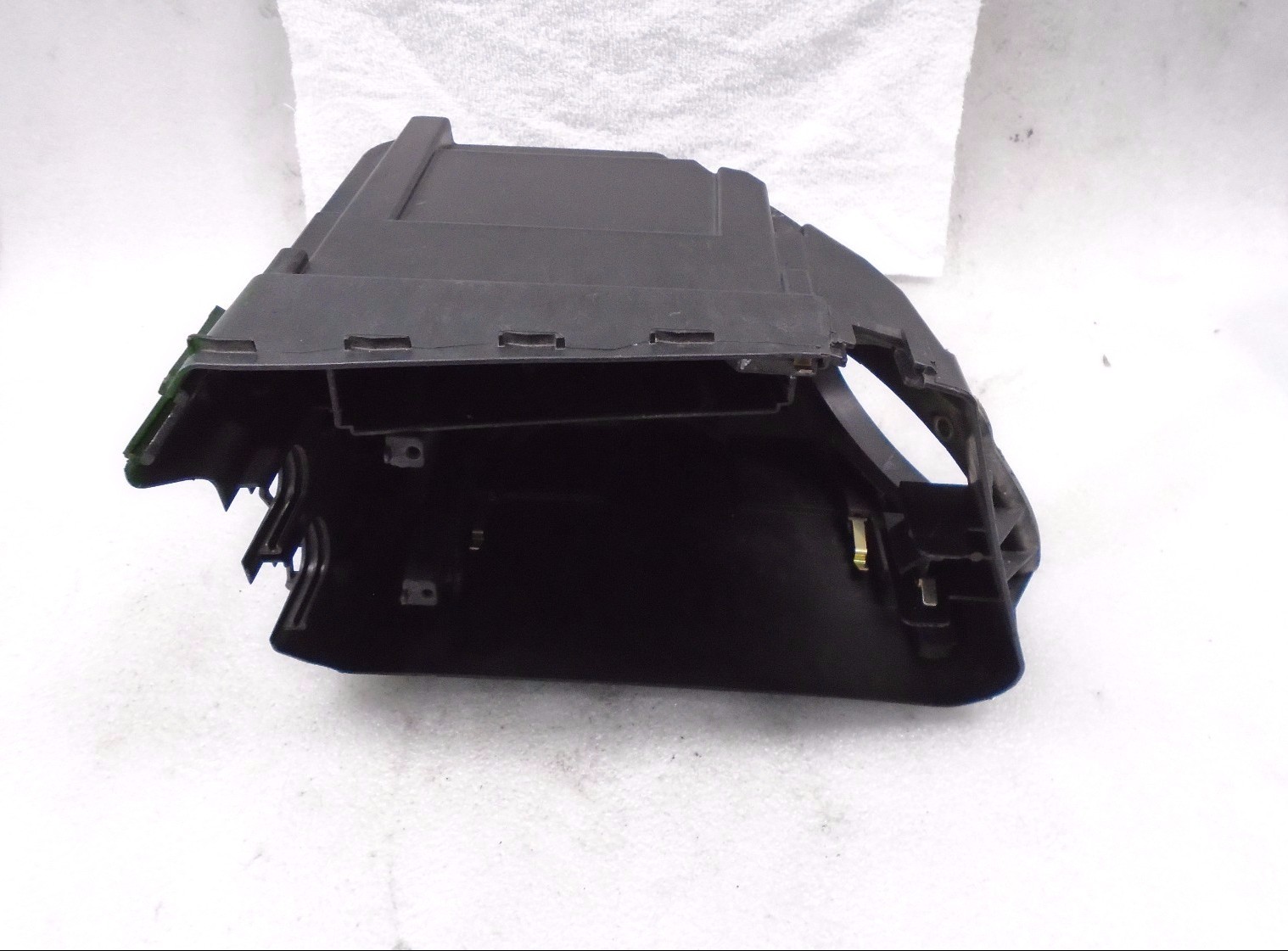 MERCEDES E320 03-06 MAIN FUSE COMPUTER BOX HOUSING (211 540 01 24) OEM DK611159