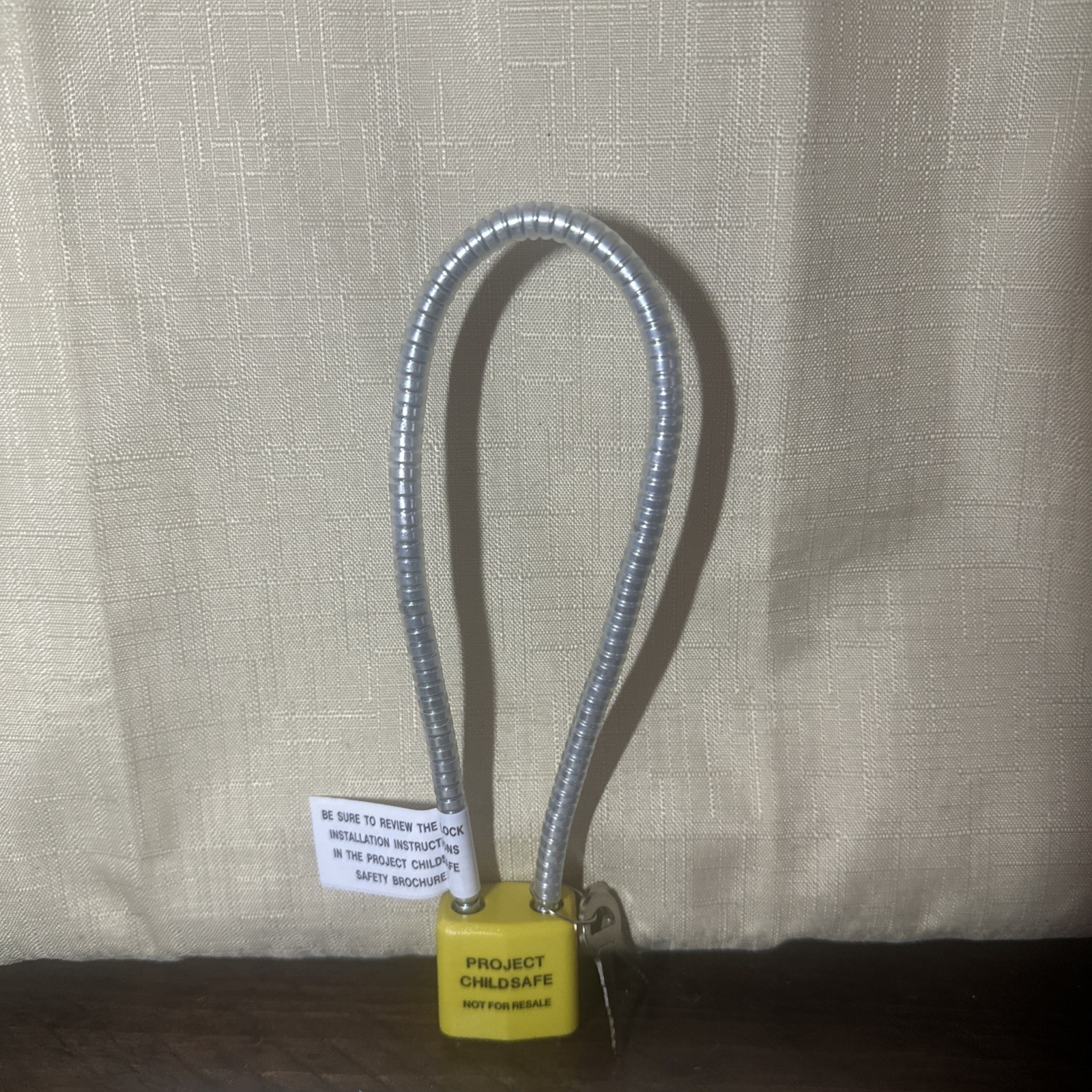 Firearm Gun Lock Cable Project Childsafe With 2 Keys NEW