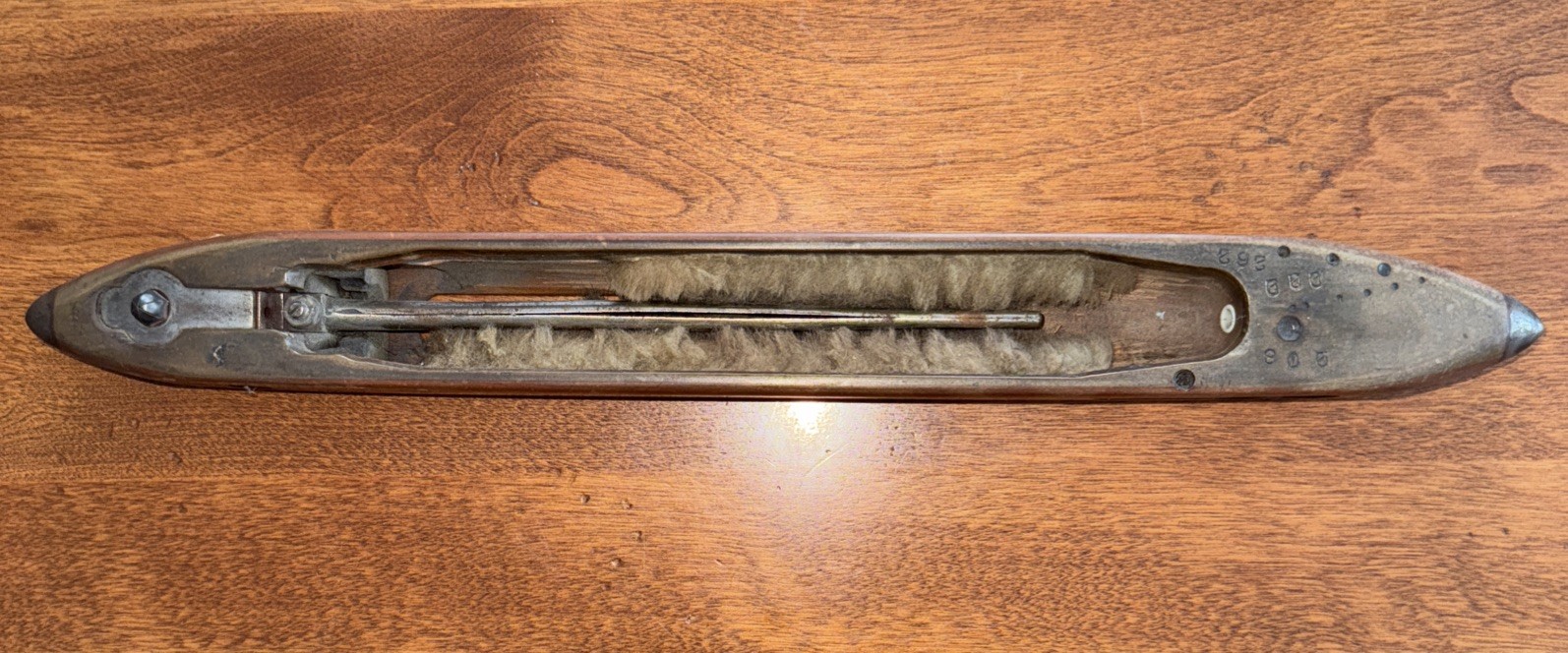 Antique Southern A-6278 Tempered Wooden Weaving Shuttle 15 X 1.5 X 1.25 Inches