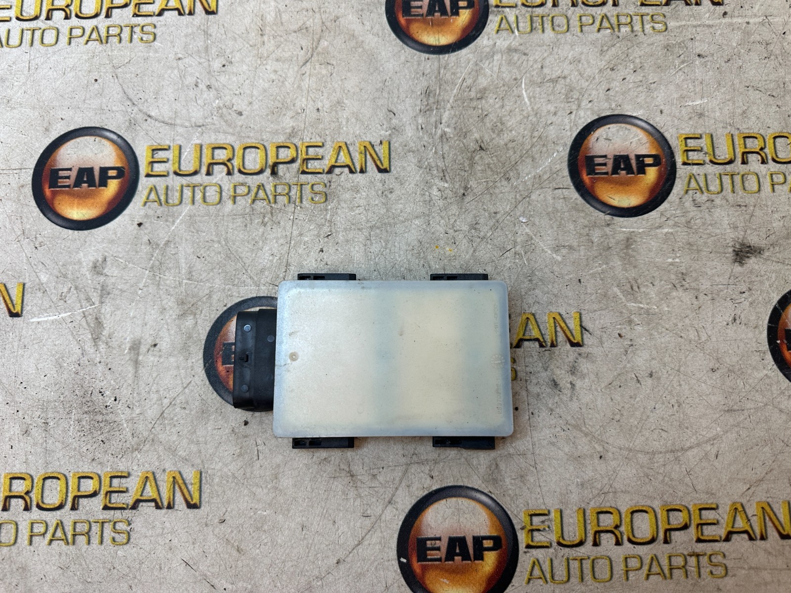 2016-2019 BMW 750I G12 FRONT REAR BLIND SPOT RADAR SENSOR 6877646