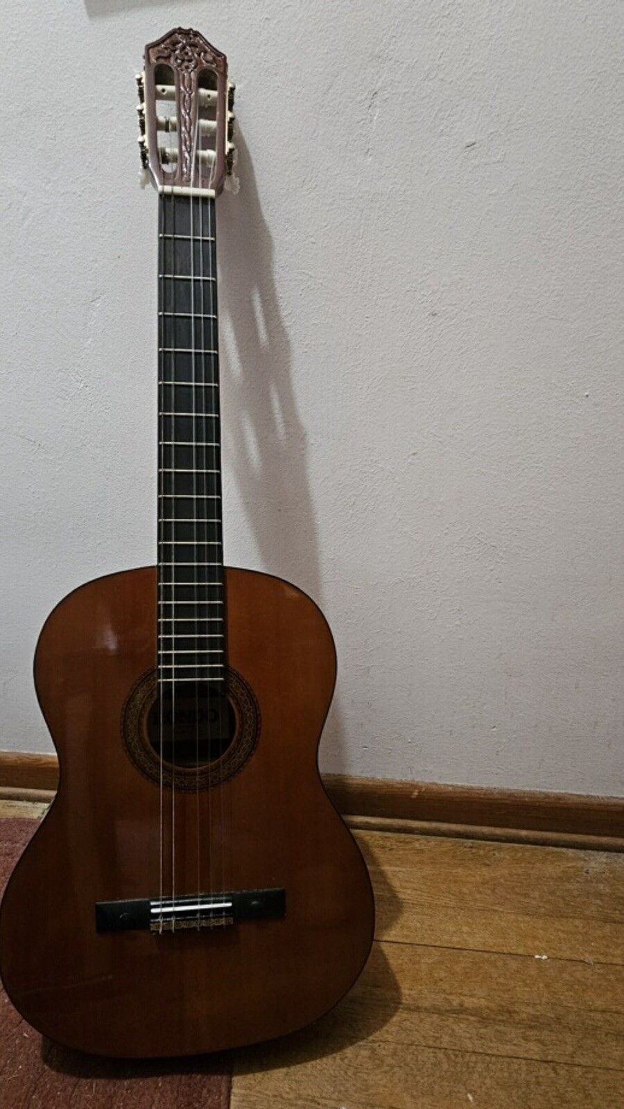 hondo fancy classical guitar model H310C