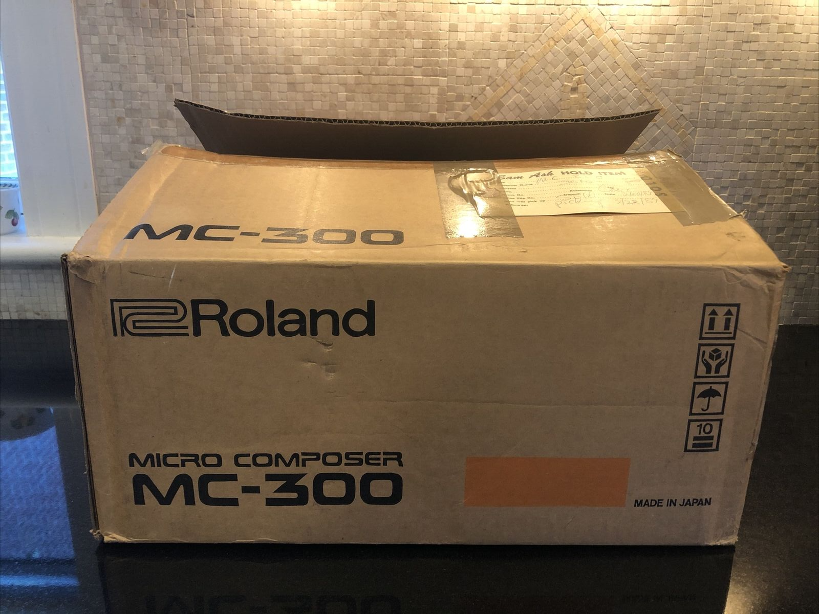 Roland MC-300 MICRO COMPOSER Midi Sequencer with Manual & Roland System ￼Disc