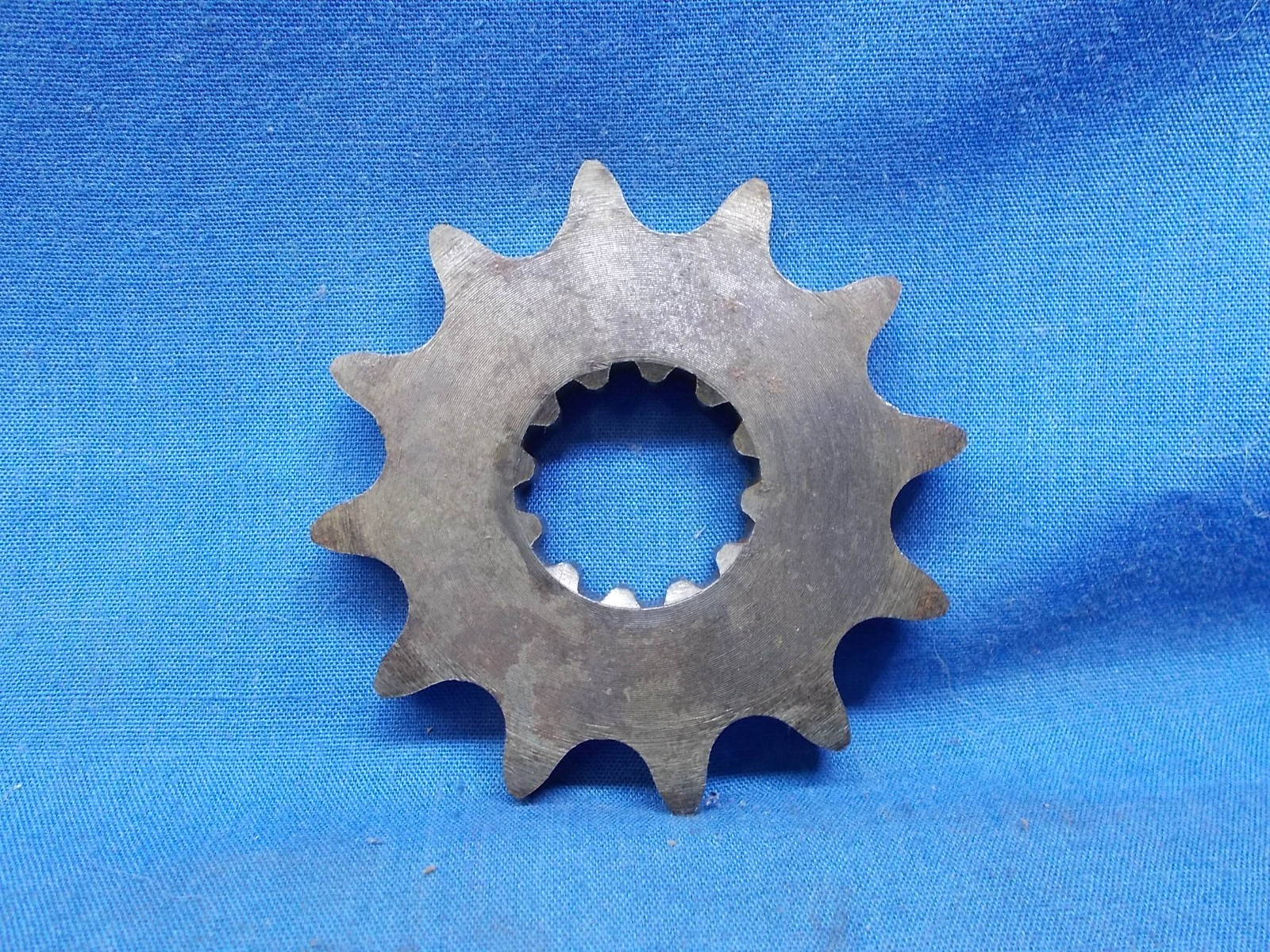 Yamaha 812-17682-20. OEM 12T Drive Sprocket. Multiple Snowmobile Applications.