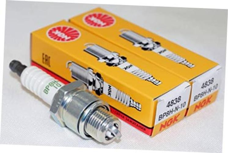 Spark Plug Set 708.21.34 - BP8H-N-10 4838 - Set 2 Pieces -