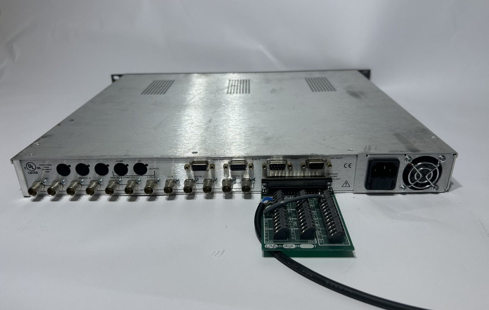 Videotek VTM-150 SDI Rasterizing Multi Format Waveform Vector Monitor