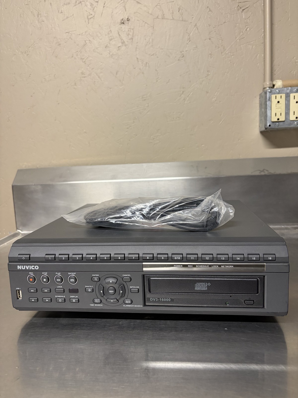 Nuvico DV3-16000 Digital Video Recorder, 16 Channel DV3-16500NV