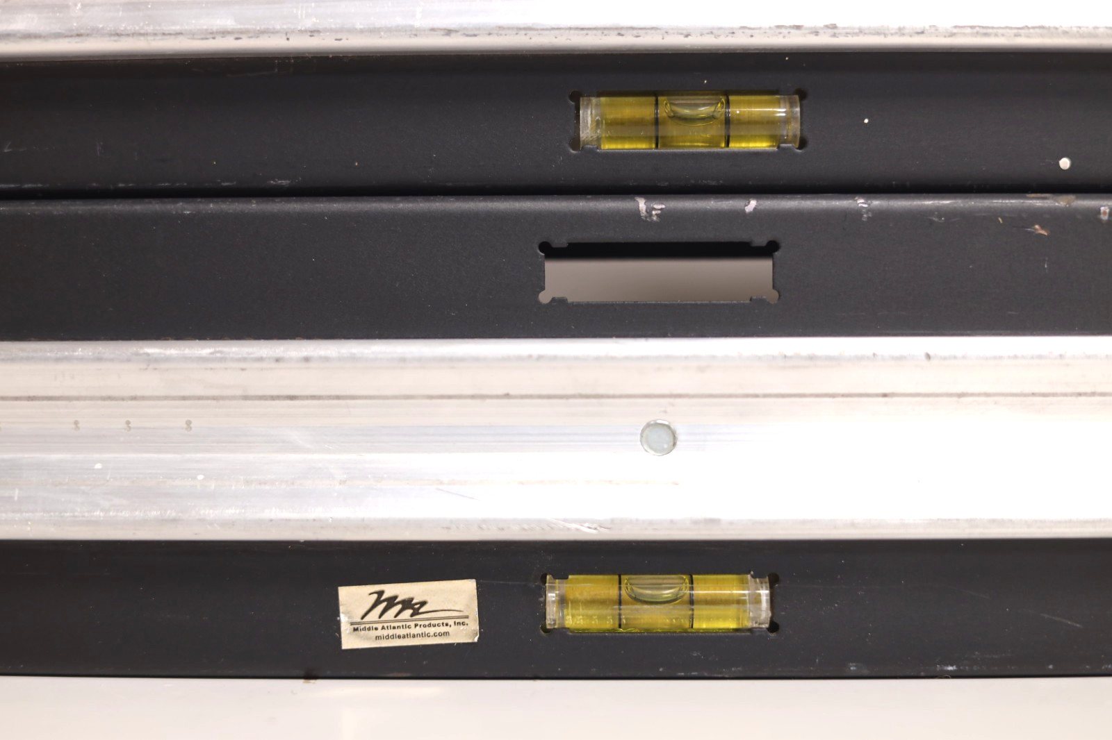 Middle Atlantic TRACK50 AXS Service Tracks 50 Inch w801