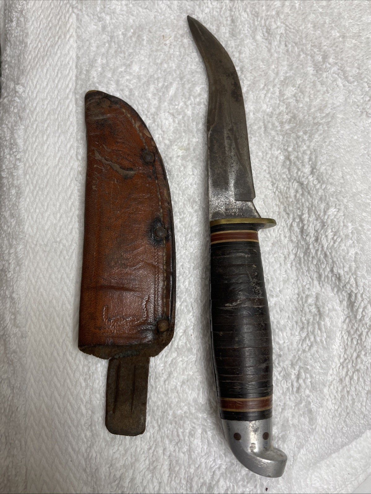 VINTAGE WESTERN BOY SCOUTS OF AMERICA FIXED KNIFE AND SHEATH - ALL ORIG - USA