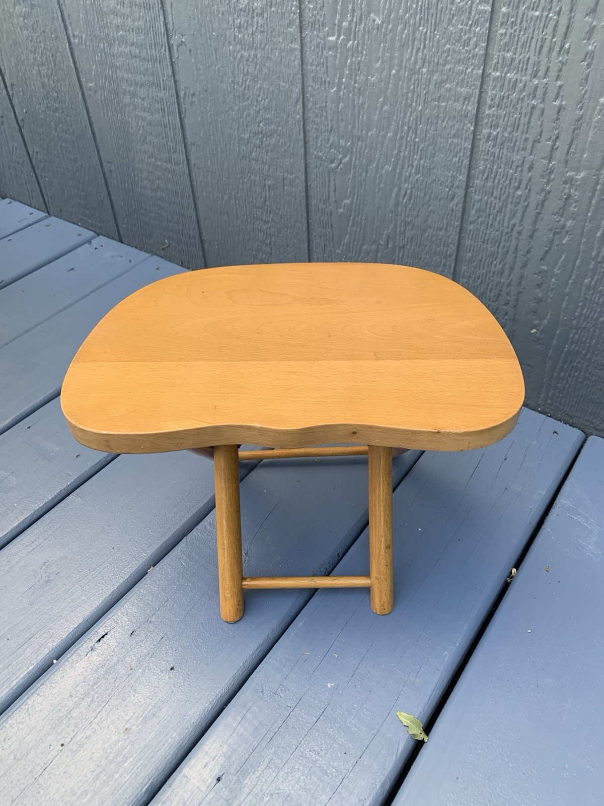 Vtg NEVCO Fold ‘N Carry Wooden Stool Collapsible Yugoslavia Farmhouse Country