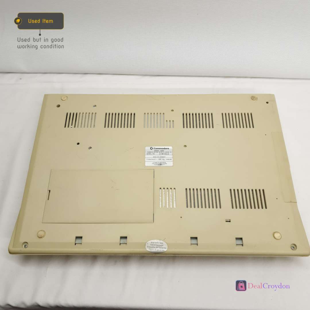 COMMODORE AMIGA A500 COMPUTER +COMMODORE A520 +MOUSE + 10 DISKS + POWER SUPPLY