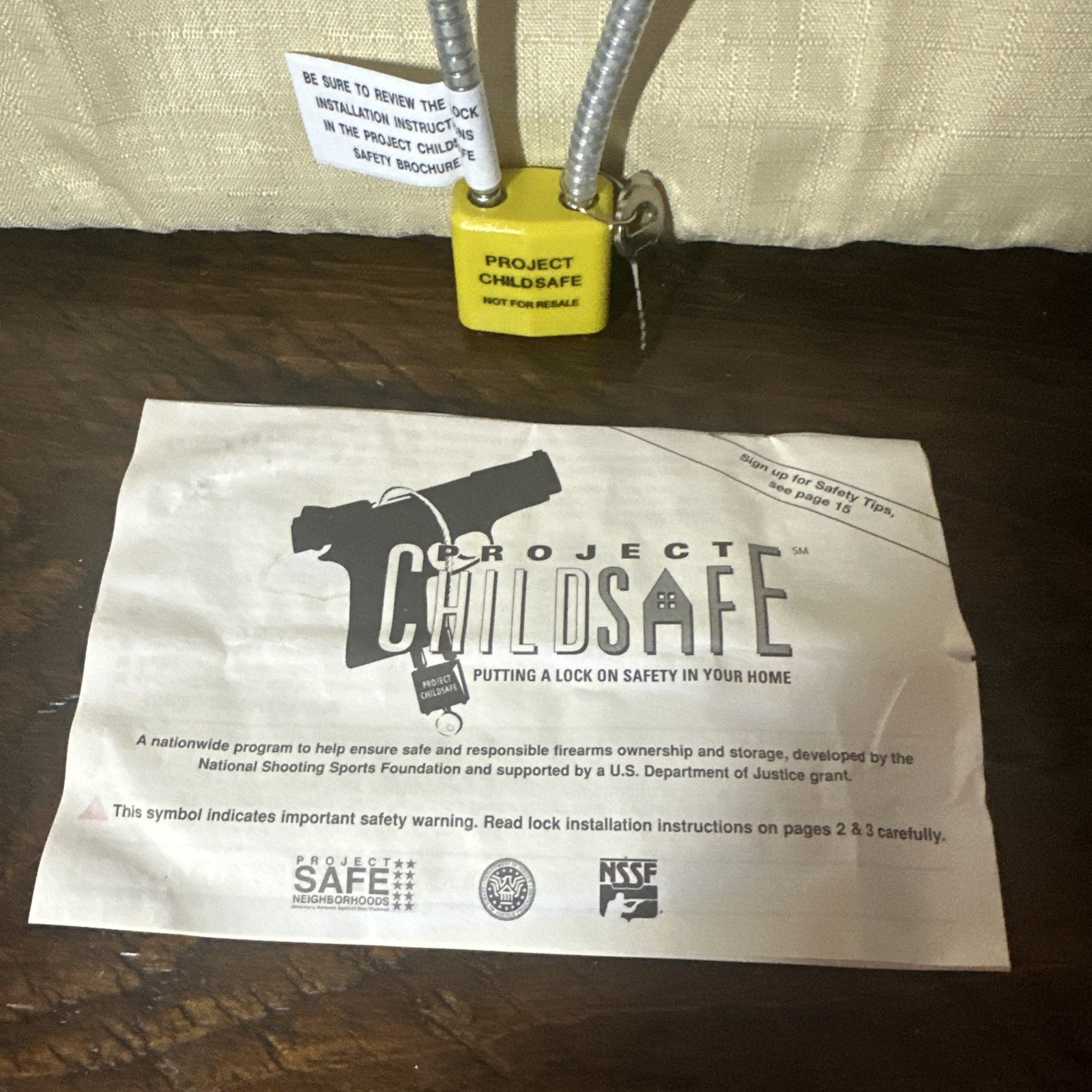 Firearm Gun Lock Cable Project Childsafe With 2 Keys NEW