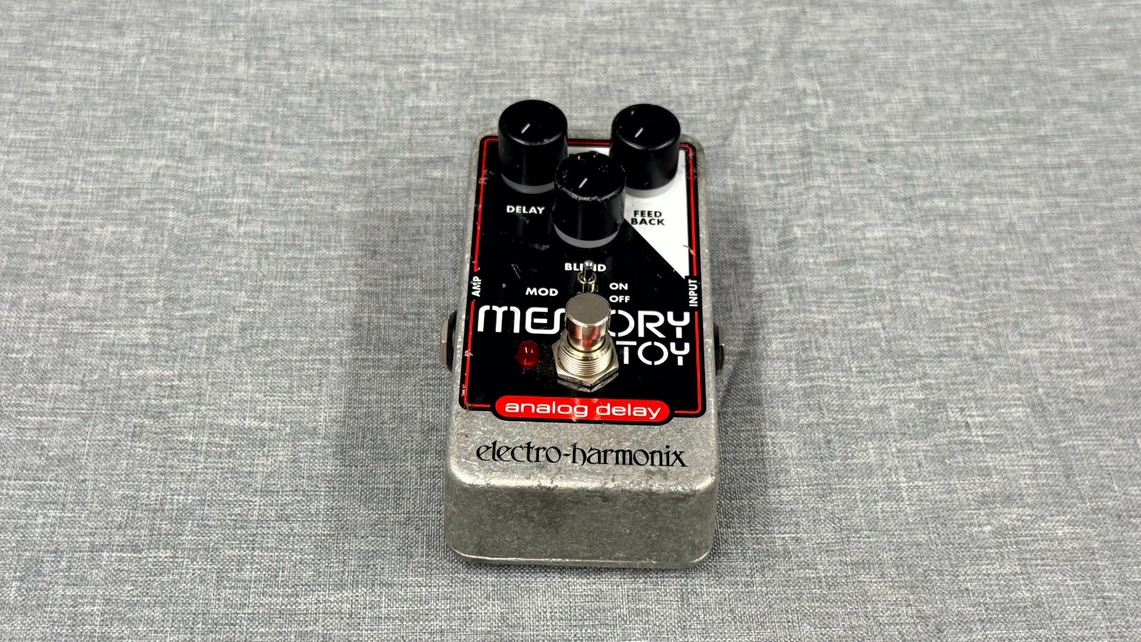 Electro-Harmonix Memory Toy Analog Delay Pedal for Electric Guitar