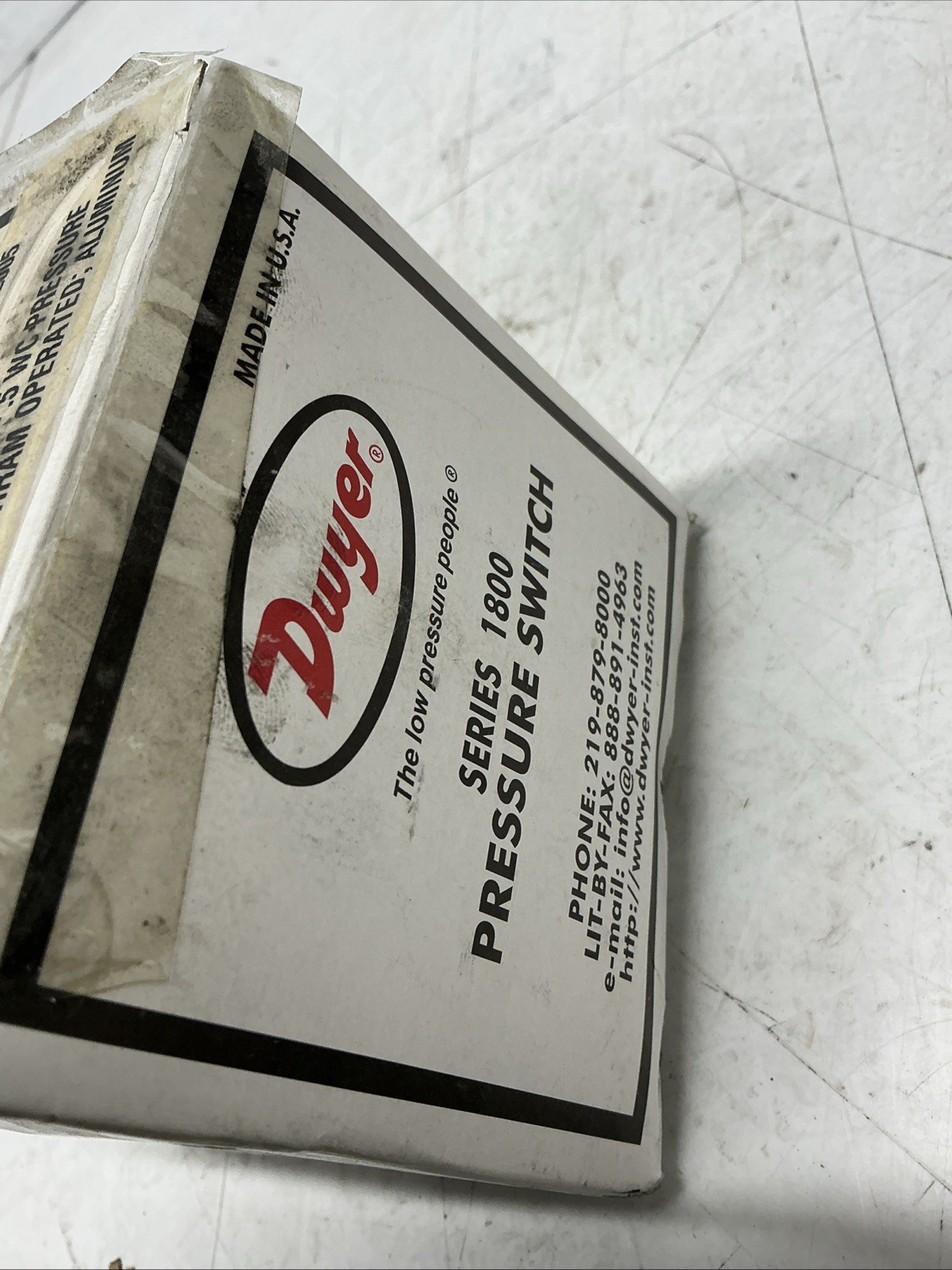 Dwyer 1823-0 Pressure Switch Y-623