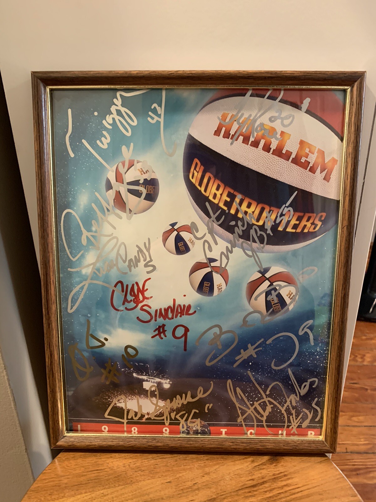 1989 Harlem Globtrotters World Tour Autographed Program