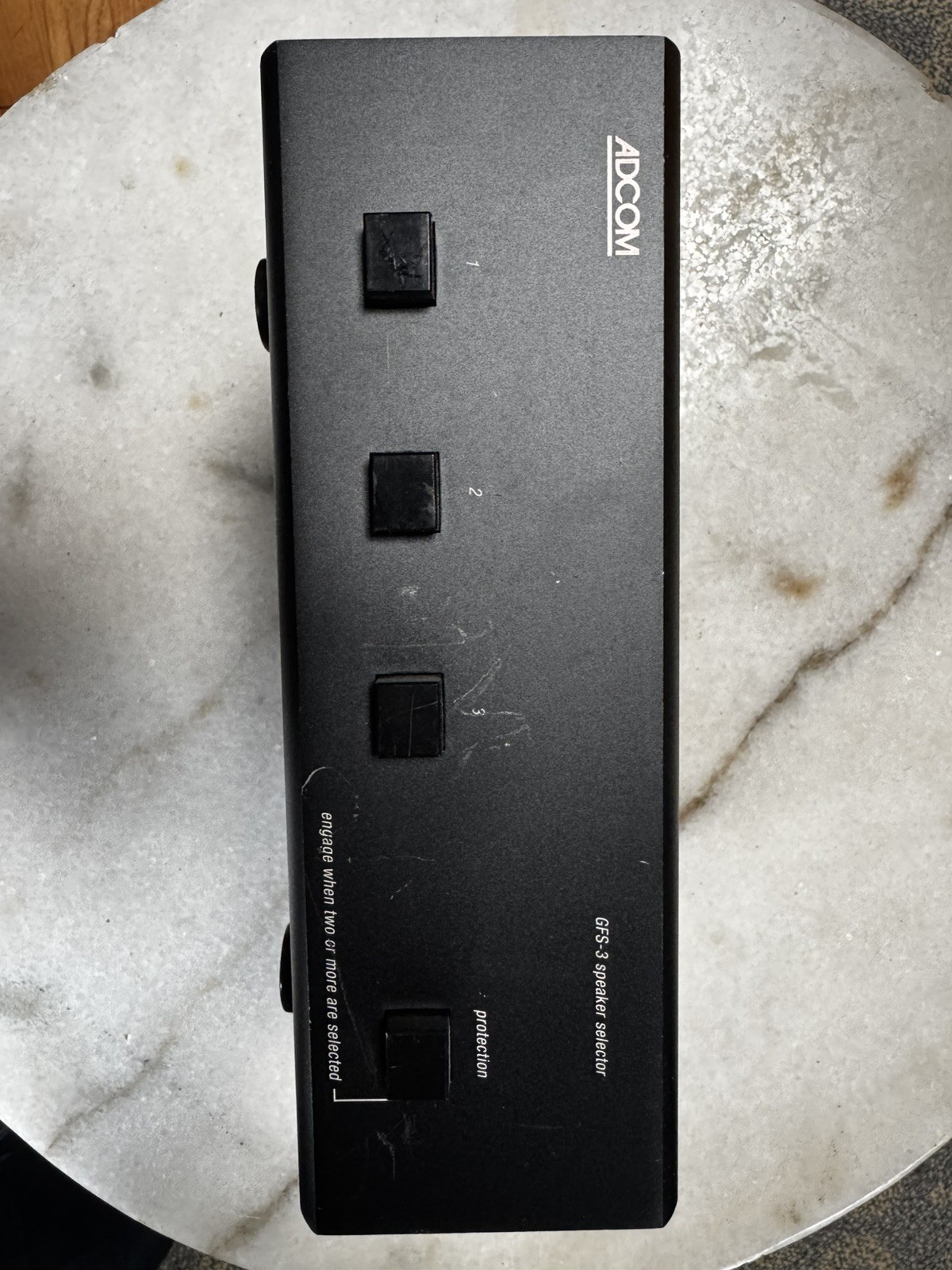 ADCOM GFS-3 Speaker Selector