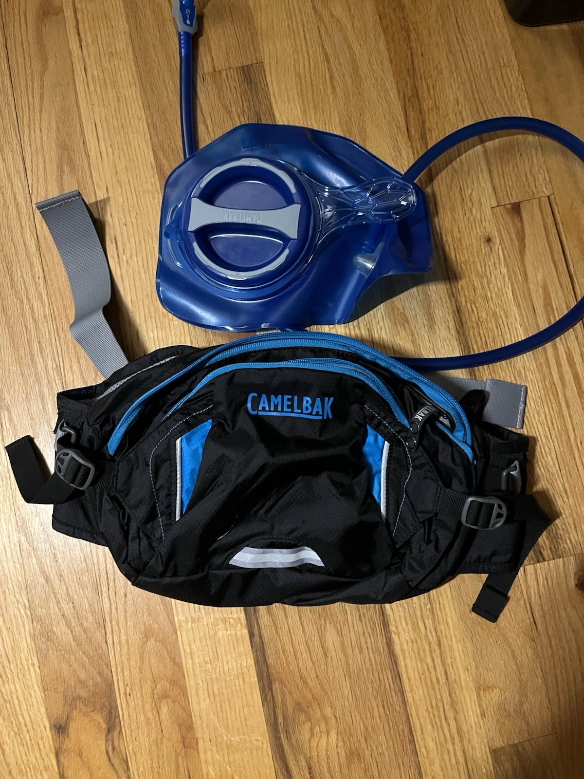 CamelBak Hydration Waistpack Flash Flo LR 1.5L, W/ Bladder -