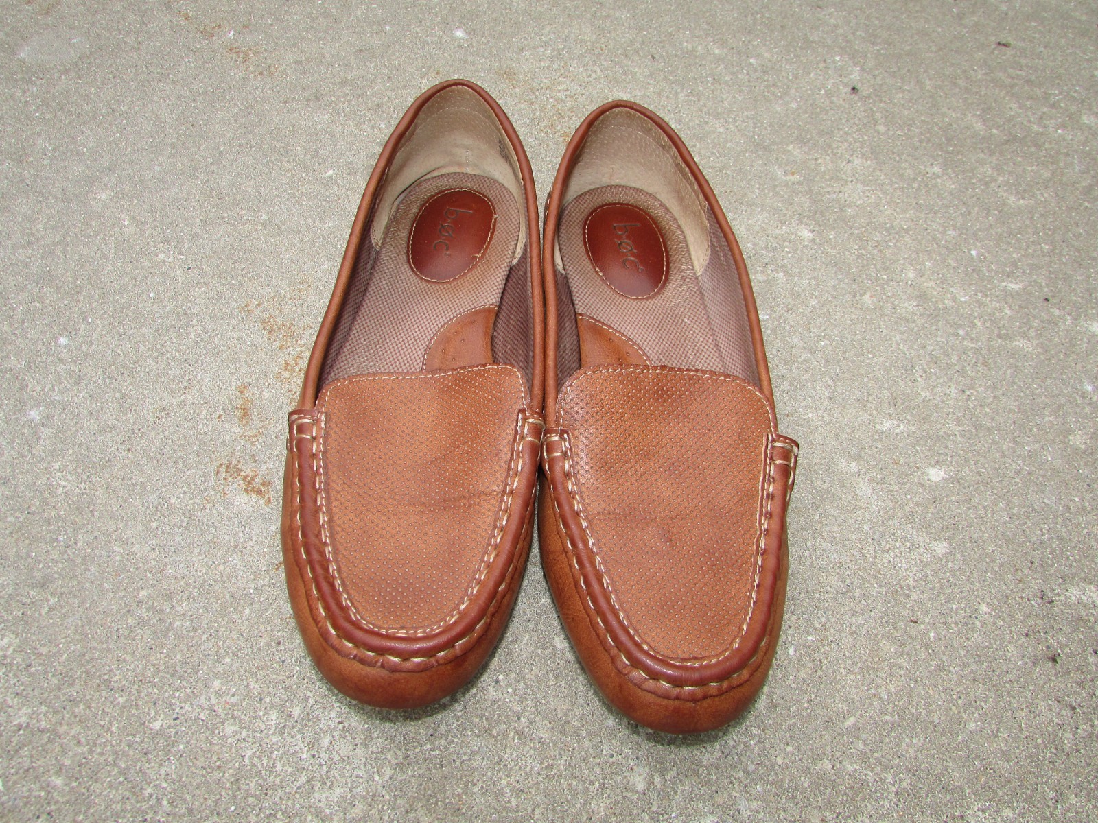 B.O.C. Born Brown Faux Leather Slip On Loafers Flats Polka Dot Holes Size 10W