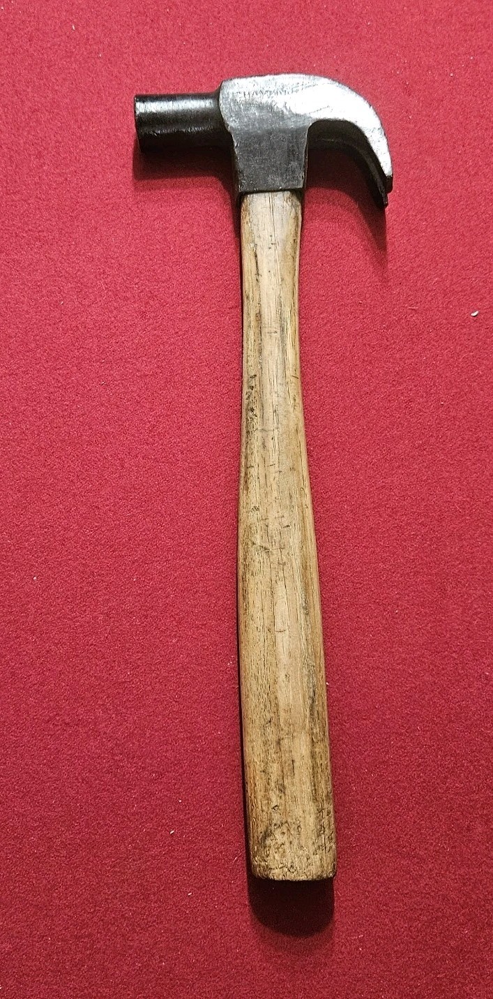 VINTAGE ANTIQUE CHAMPION FAT NOSE LINEMAN CURVED CLAW HAMMER - MADE IN USA