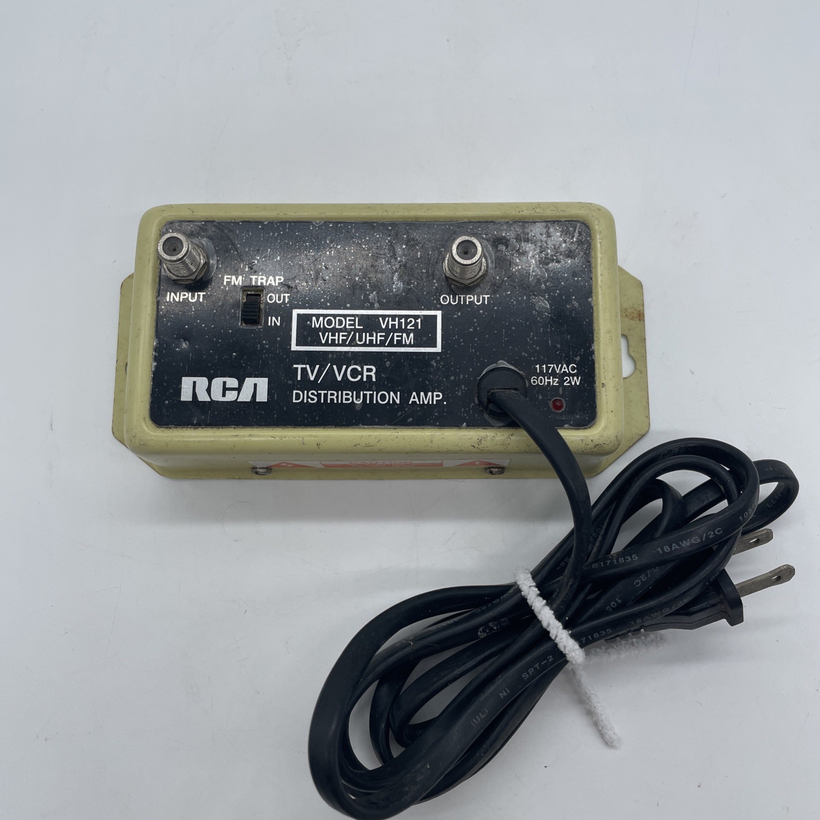 RCA TVVCR distribution amp input output 117 VAC 60 HZ 2W