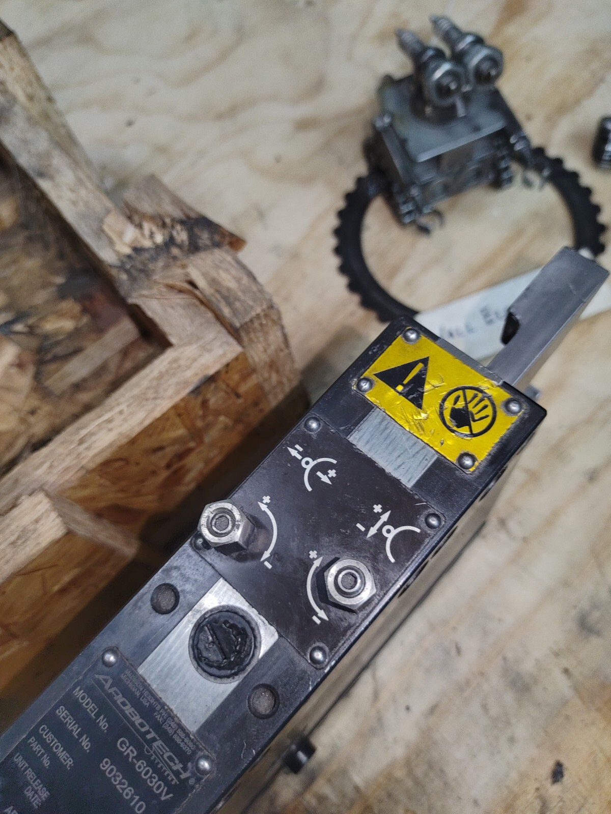 Arobotech GR-6030V Precision Grinding Rest GQC6030A