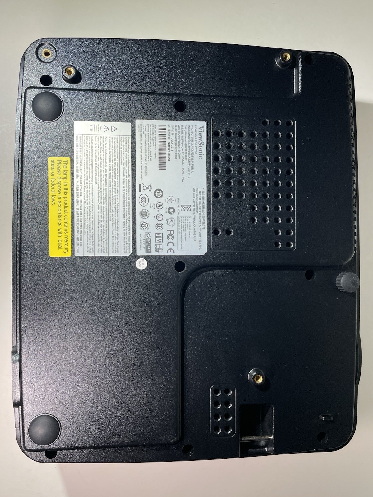 Viewsonic PJD5133 DLP 3D-Ready HDMI / Computer Ready Projector VS14112 NO REMOTE