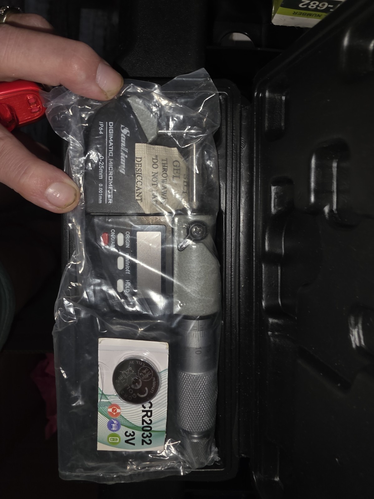 SanLiang 1106-4 Digital Micrometer 0-25mm Range, 0.001mm Resolution