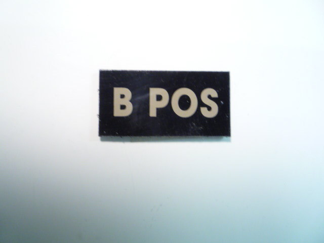 B POS BLOOD TYPE PATCH TAN ON IR MB 2"x1" REJECT#951 W/VELCRO® BRAND FASTENER