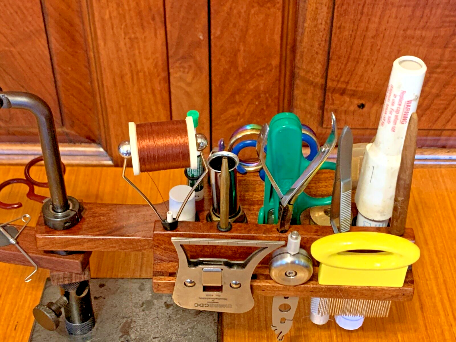 WADE'S DELUX FLY-TYING TOOL CADDY