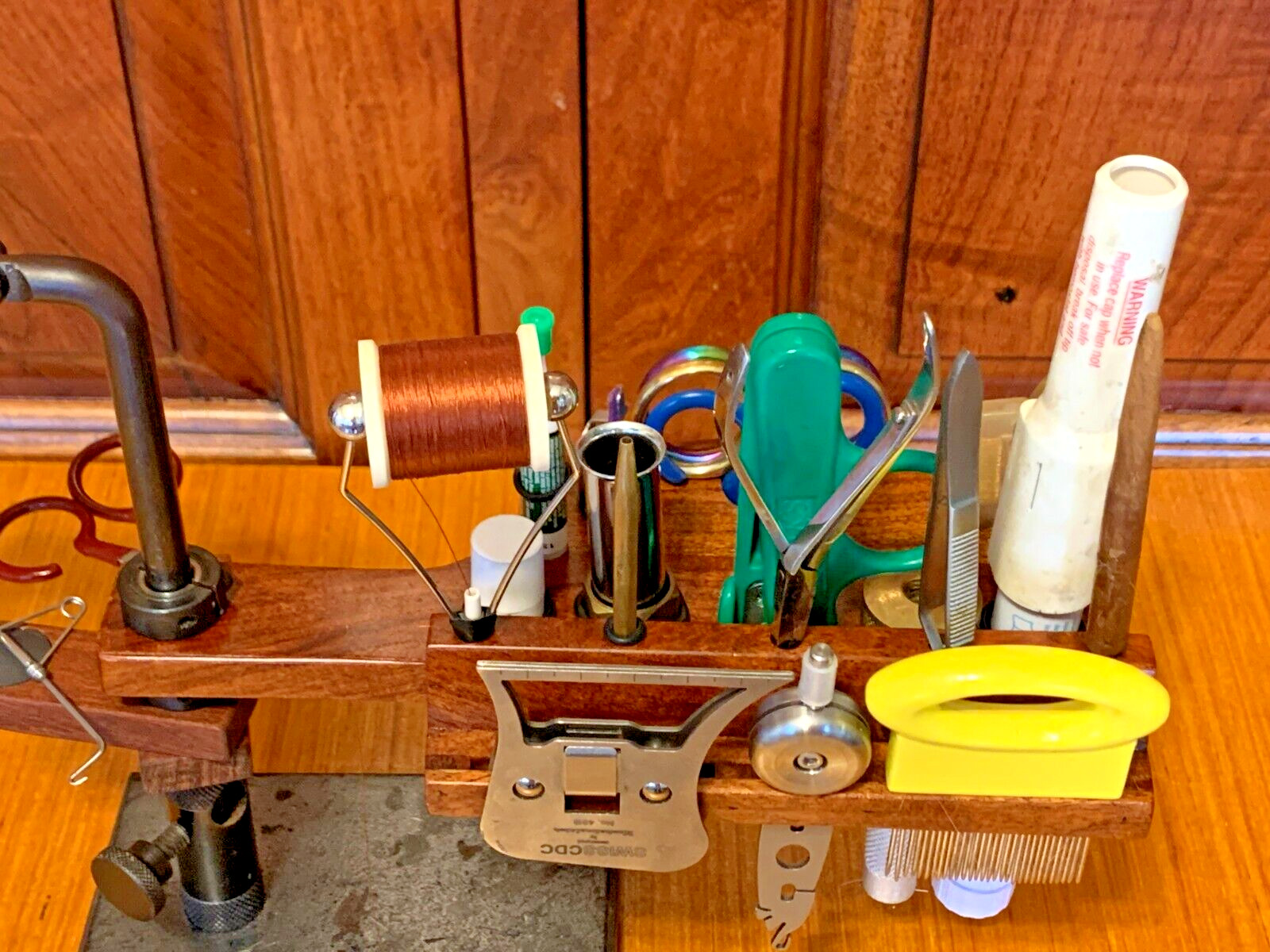WADE'S FLY TYING VICE TOOL CADDY THREAD AND BEAD ORGANIZER / AND QUICK DRAW KIT