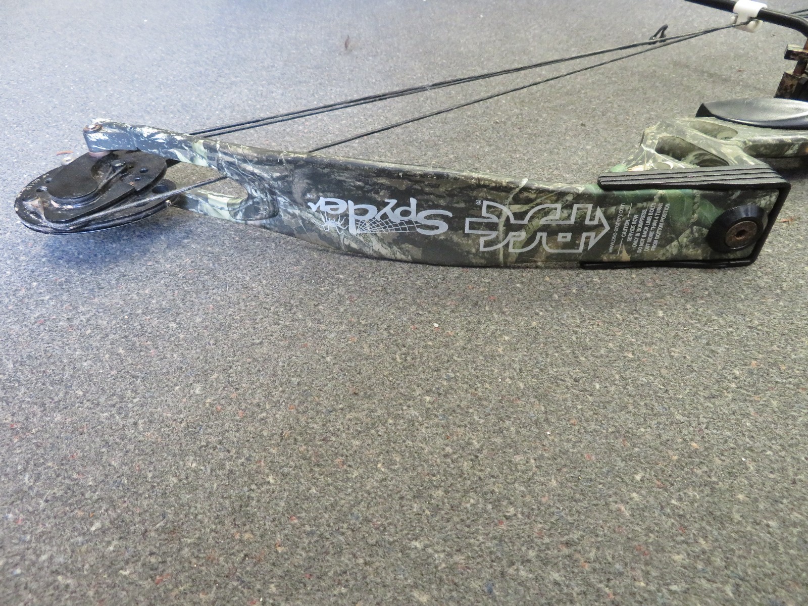 PSE Spyder Camoflauge Compound Bow 25/50#
