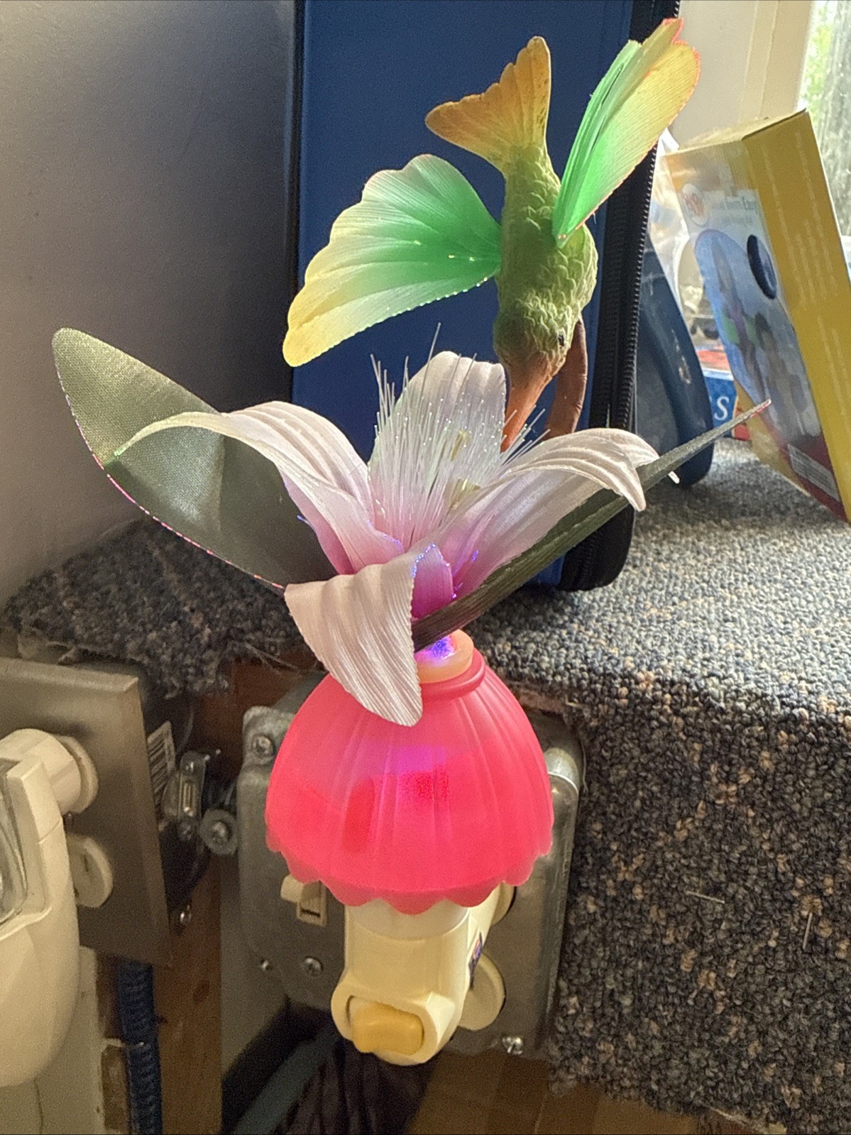 Hummingbird And Flower Plug In Nightlight