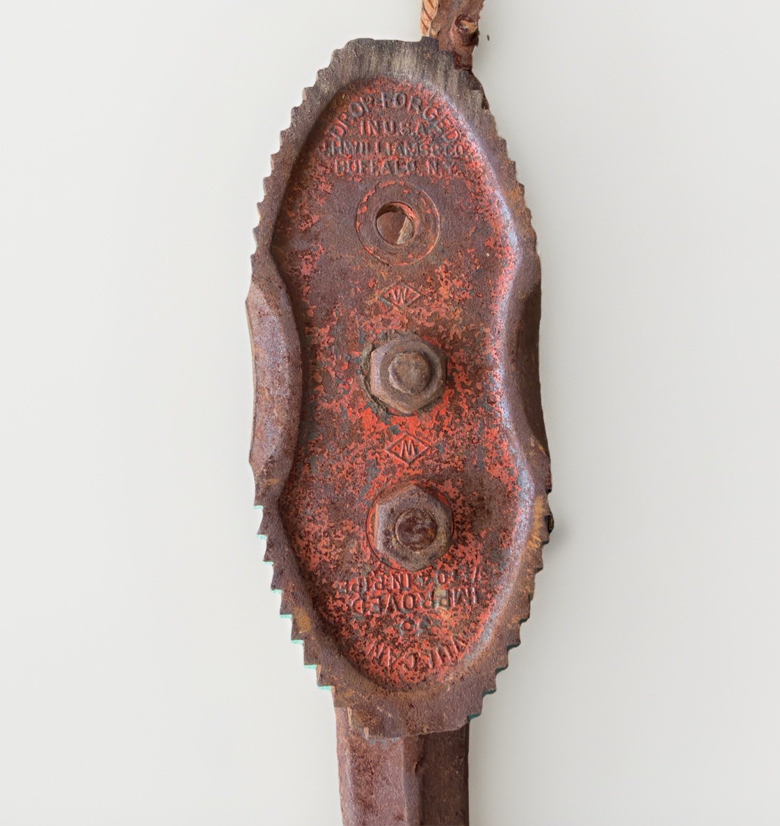 Antique J.H. Williams Vulcan No.33 Bijaw Pipe Tong Wrench USA (3/4-4”)