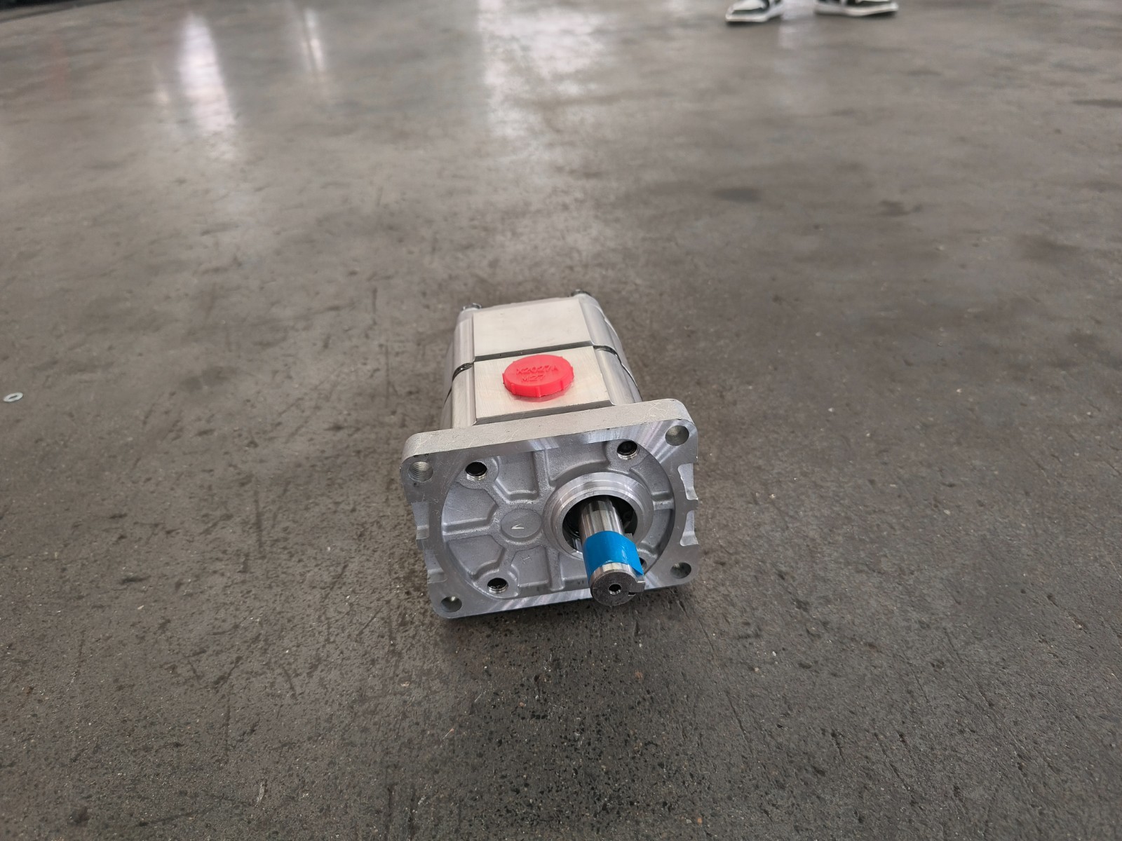 AGT YSRT14 Mini Skid Steer Loader Hydraulic Pump Brand New - Efficient