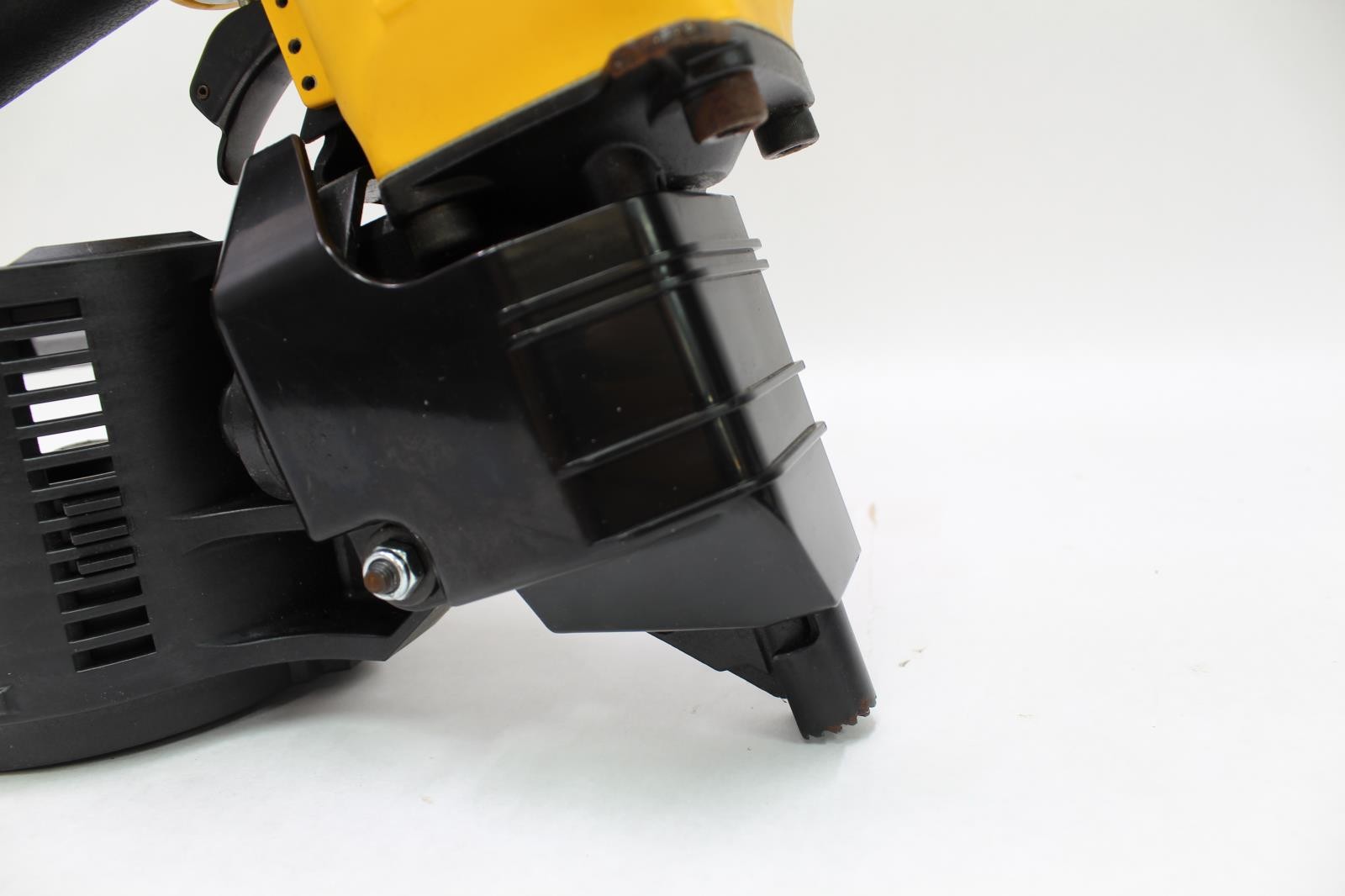Dewalt 15 Degree Pneumatic Coil Framing Nailer - DW325C