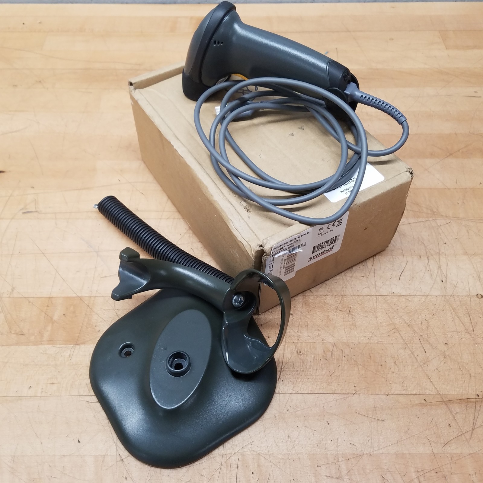 Symbol Tech, Inc. LS2208-SR200007R Barcode Scanner, 17" Reading Distance - NEW
