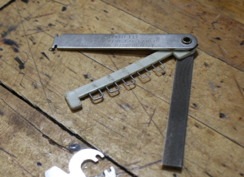 AC Spark Plug Gap Tool, vintage AUTOLITE Gap Tool