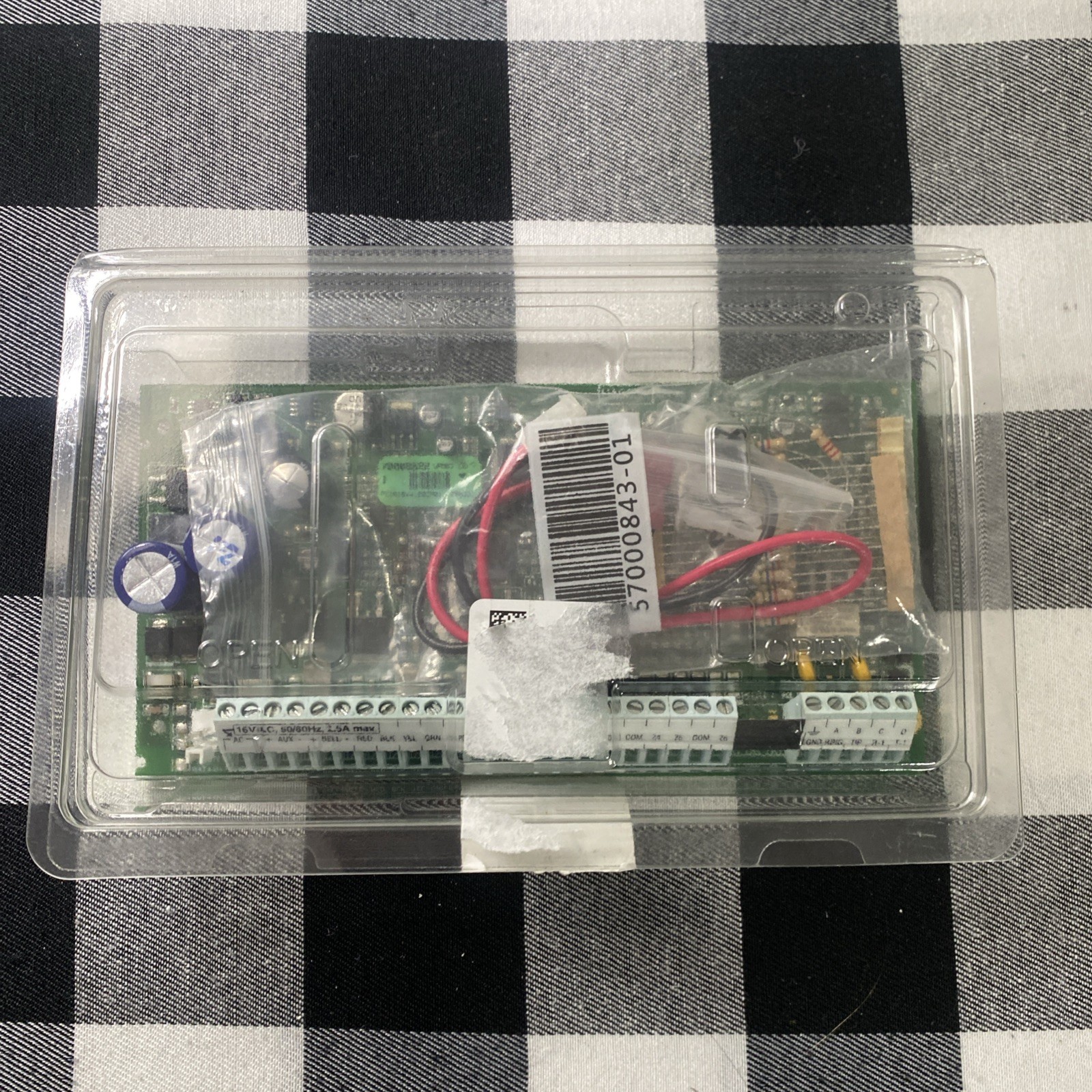 DSC PC1616 PowerSeries Alarm Control Panel V 4.22 With Full Set Of Resistors