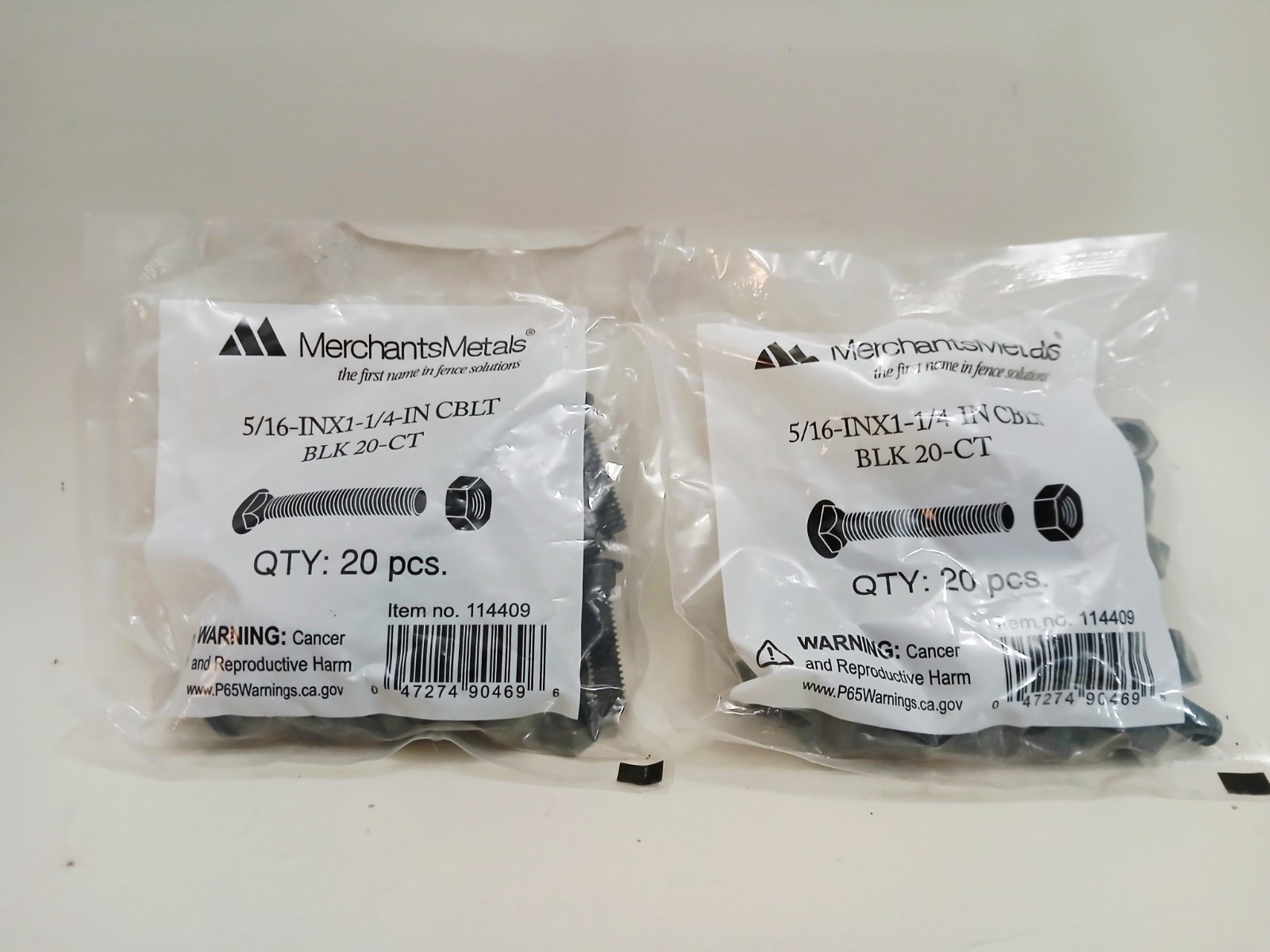 5/16-in x 1-1/4-in Black Carriage Bolt Screw For Chain-link Fence 20-Pack QTY 2