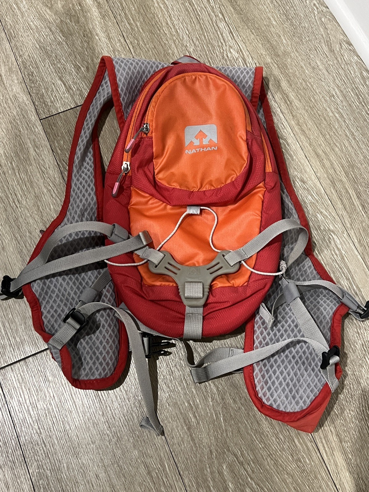 Nathan Hiking Running Backpack Red/Orange lightweight