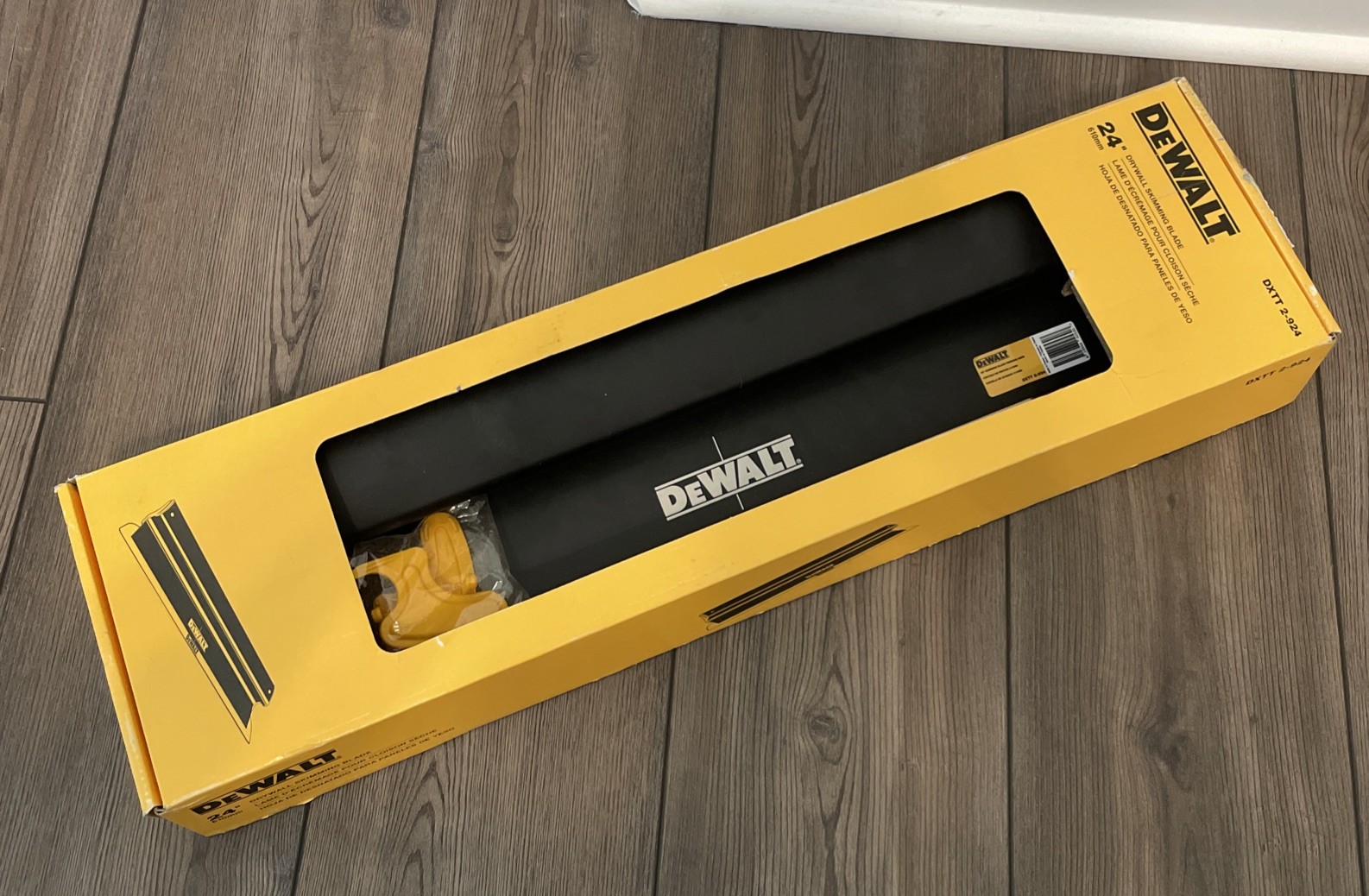 DEWALT Drywall Skimming Blade 24" Finishing Tool Stainless Steel | DXTT-2-924