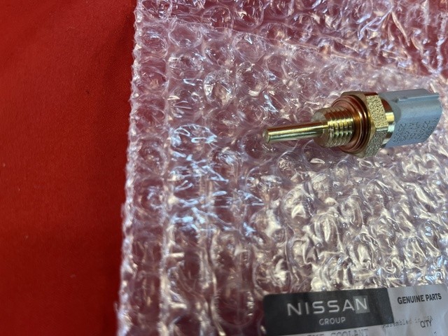 Genuine OEM Nissan Engine Coolant Temperature Sensor 22630-JA10A