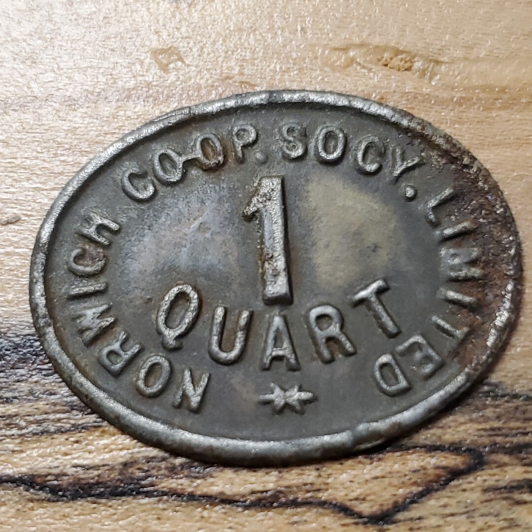 Norwich, England Co-op Socy. Limited 1 Quart Milk Dairy Trade Token *U134