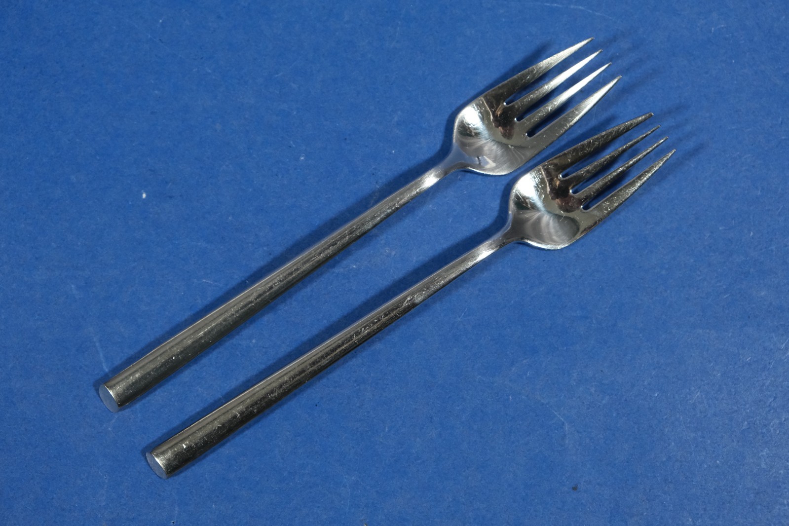 2 x Crate and Barrel Cambridge Oona Stainless Salad Forks 7”