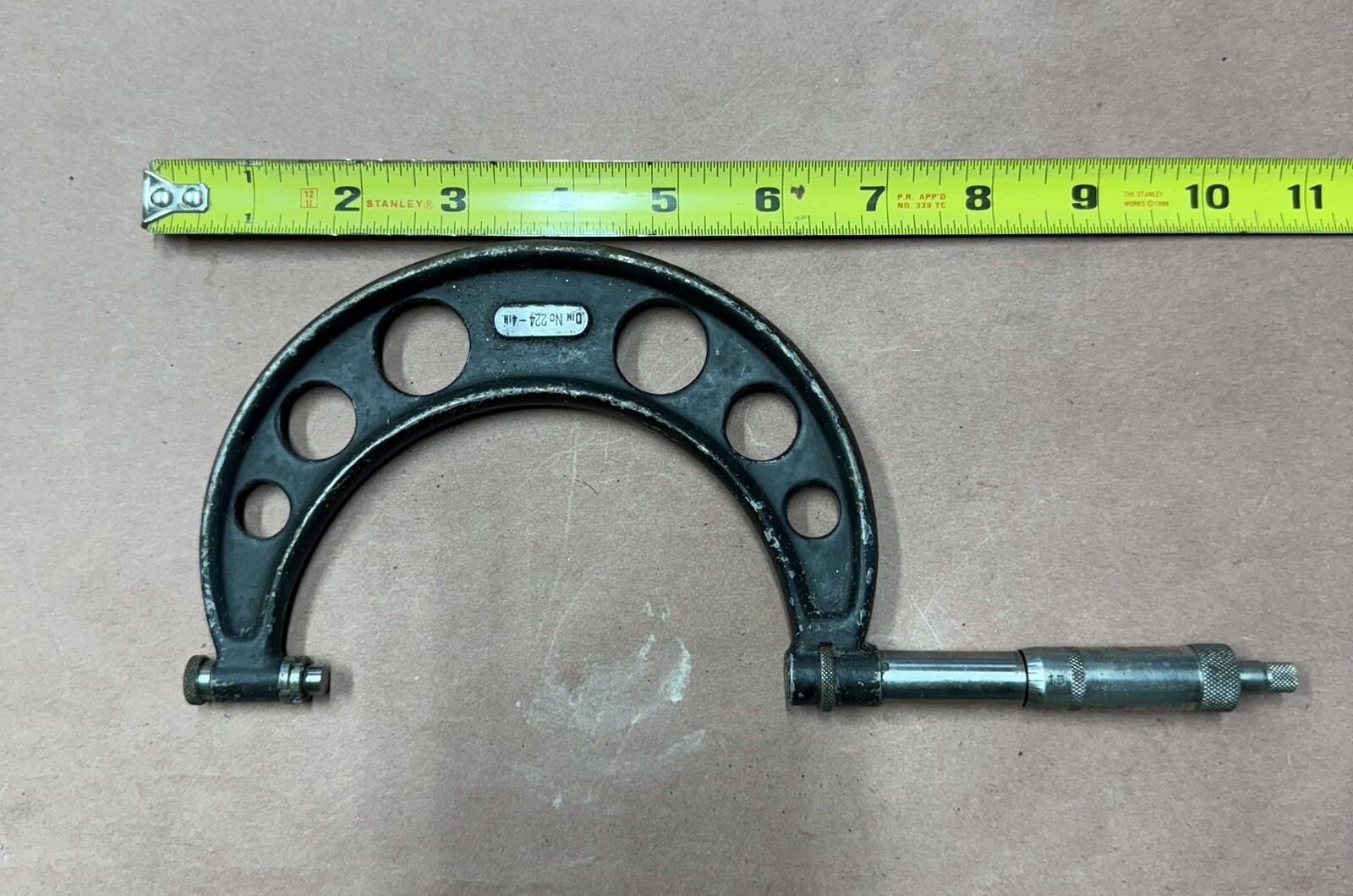 Vintage Starrett No. 224 4 In. Micrometer (Made in USA) Pre-Owned