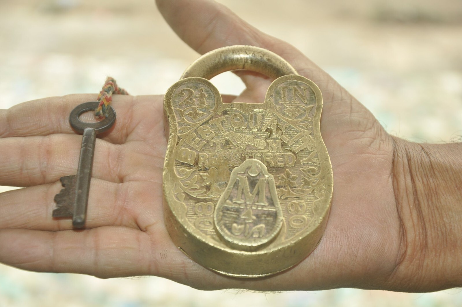 Vintage Brass Bird & Line Design Handcrafted Solid Fine Padlock