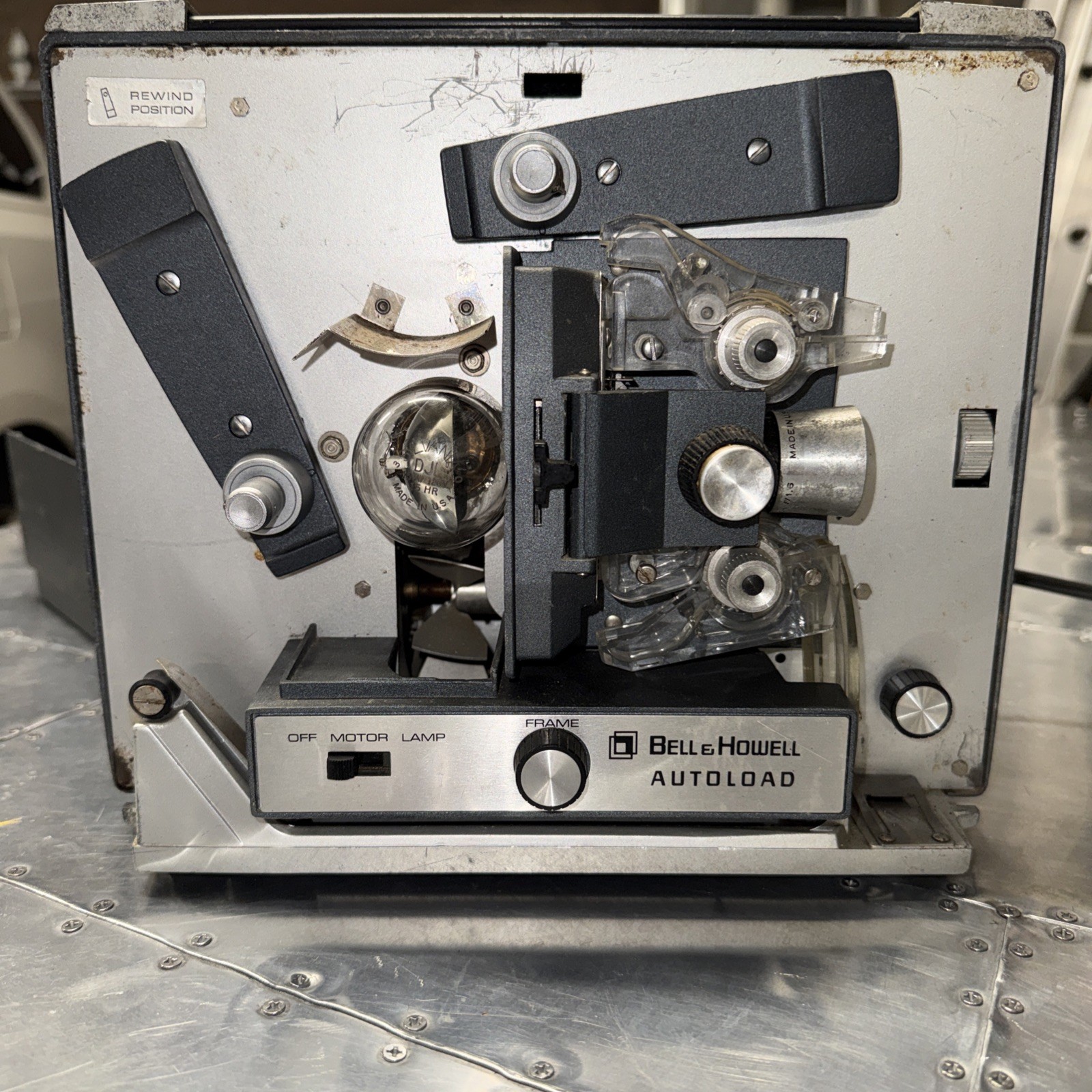 BELL & HOWELL 357B SUPER 8MM AUTOLOAD PROJECTOR Needs New Lightbulb
