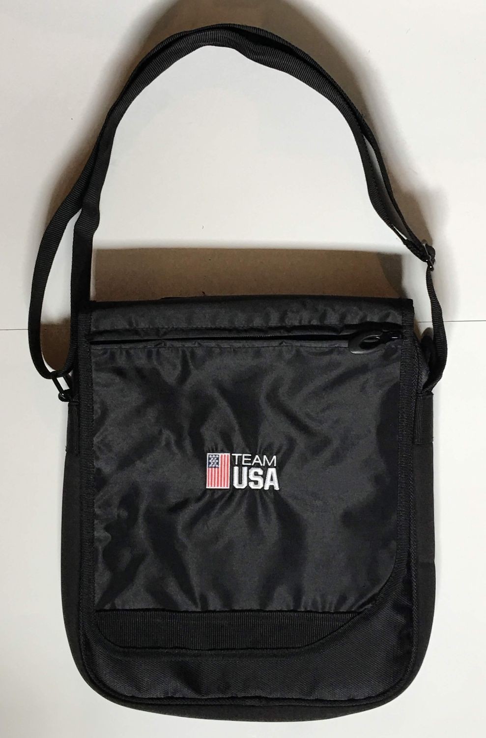 RARE EUC Team USA Padded Shoulder Strap TABLET Bag