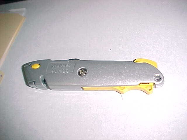STANLEY 10-099 HEAVY DUTY 6 in. CLASSIC RETRACTABLE UTILITY KNIFE SHIPS FREE