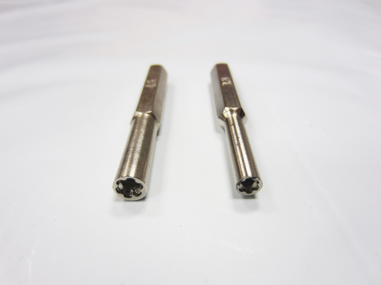 3.8MM & 4.5MM Tool Set for Game Repair Opens NES/SNES/N64/GENESIS/GAMBOY Games